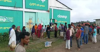 হিলিতে ট্রাকের চাকায় পিষ্ট হয়ে প্রাণ গেলো শিক্ষার্থীর